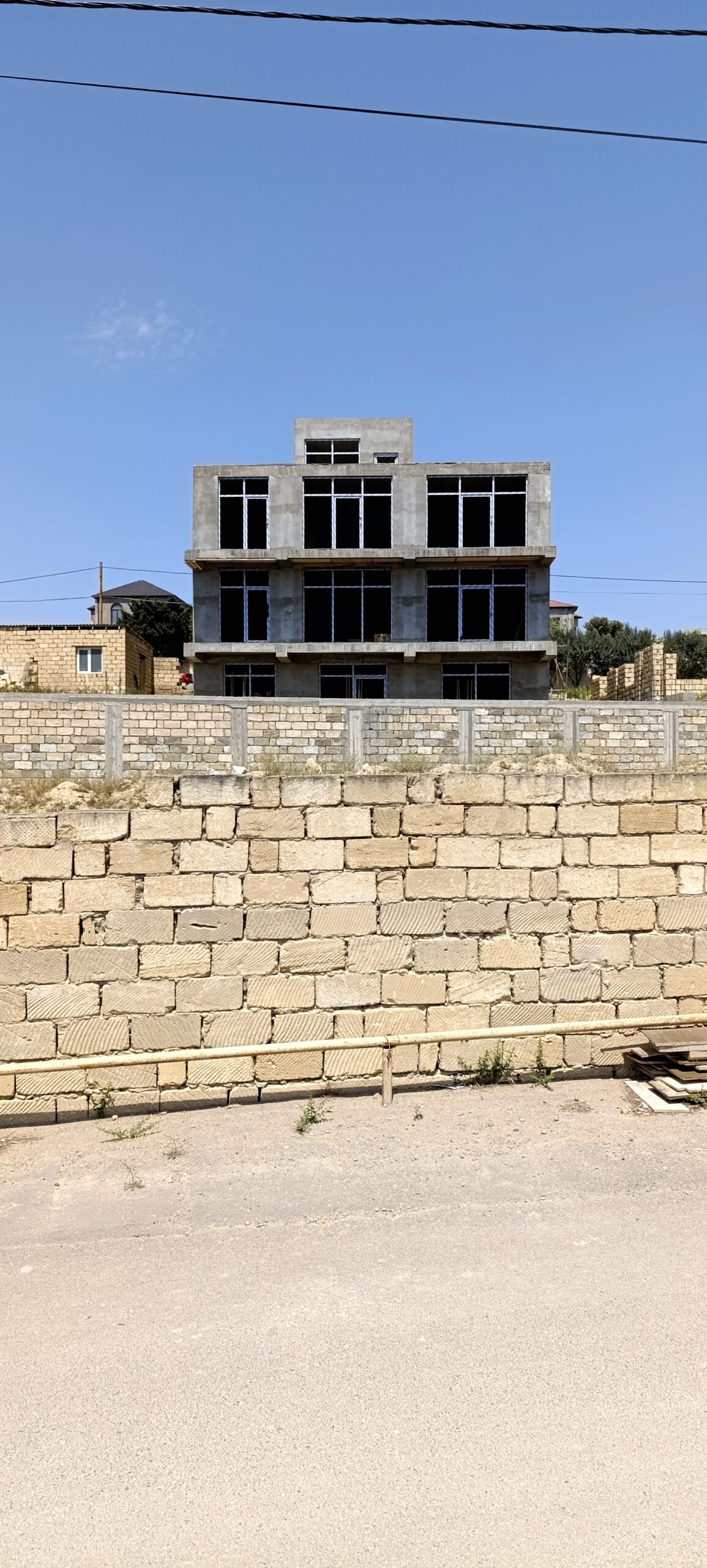 Şıxov qəsəbəsində villa satılır